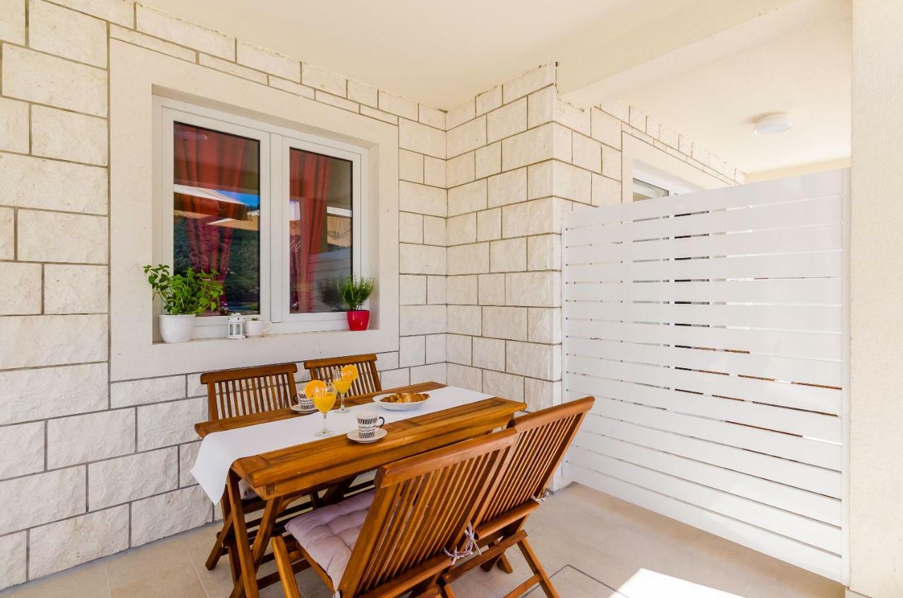 Apartment Moon River Mokošica Екстериор снимка