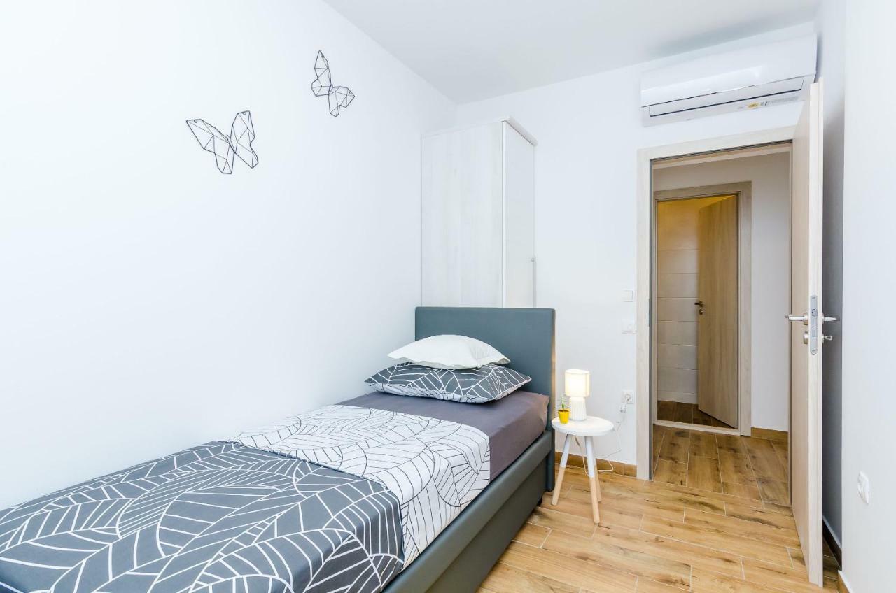 Apartment Moon River Mokošica Екстериор снимка